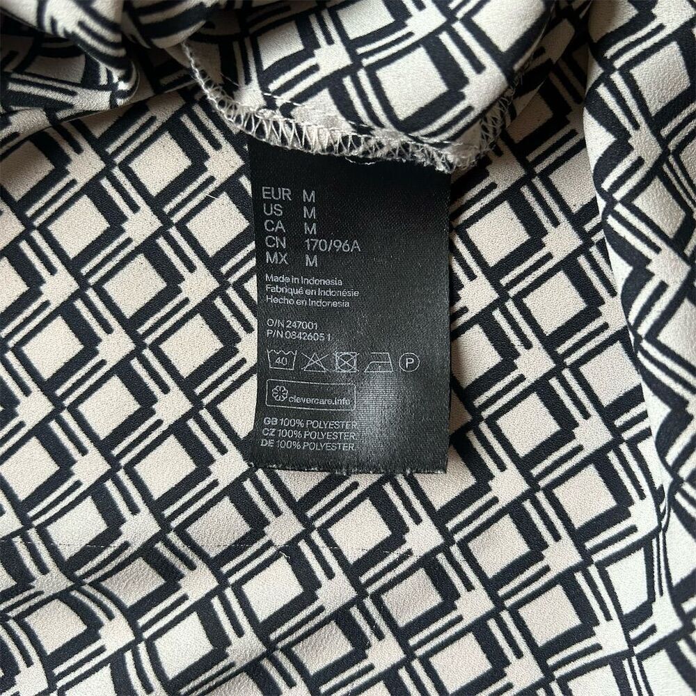 H&M Women's M Black & White Geometric Print Button-Up Blouse - Picture 5 of 12
